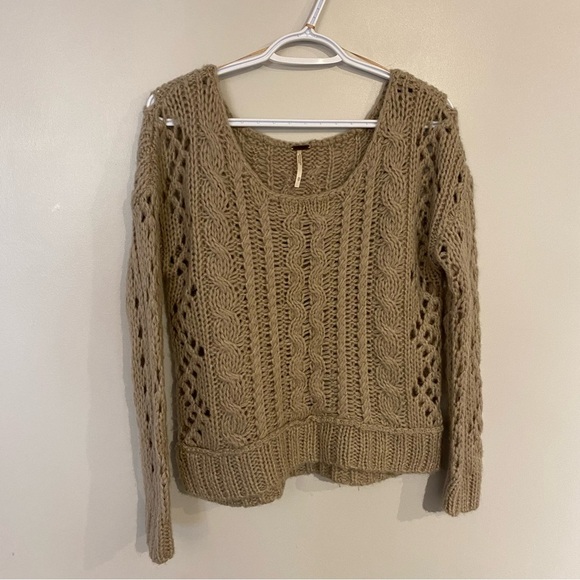 Free People sweater chunky cable knit - Picture 2 of 9